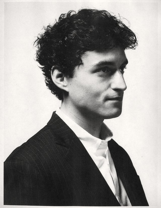 Black and white portrait of Diego Segura in profile